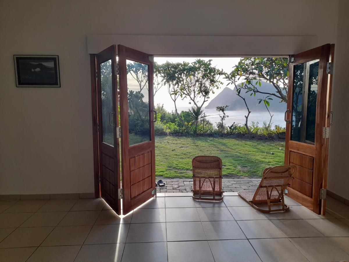 Merdeka House Maluk Exterior foto