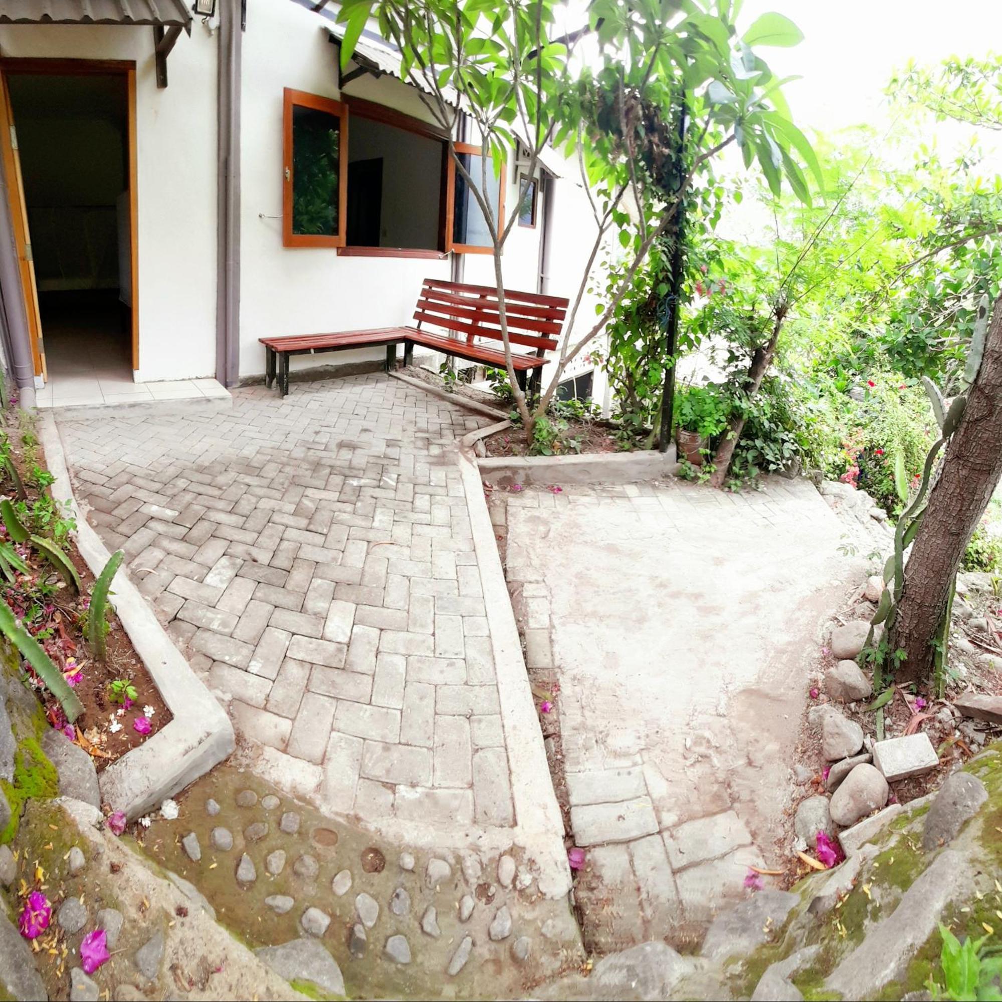 Merdeka House Maluk Quarto foto